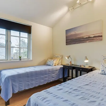 度假居 Auke - 100m From The Sea By Interhome *