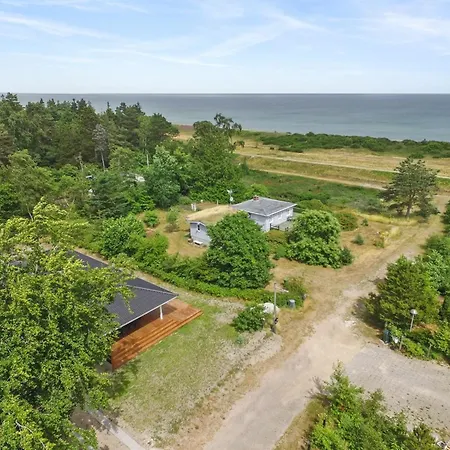 Auke - 100m From The Sea By Interhome *